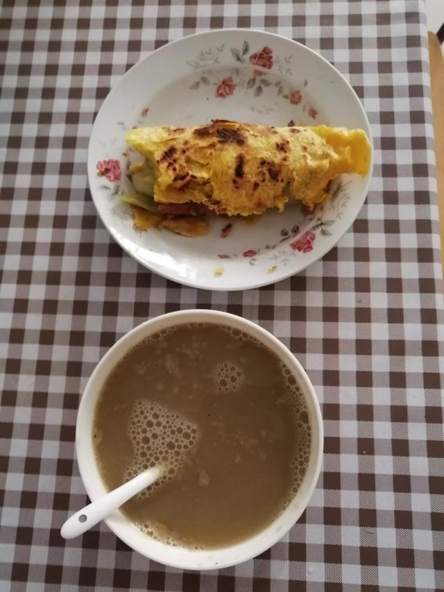 天天死宅在家里是一种什么感受?