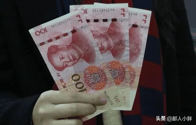 父亲没有退休金,天天住我家,经常要钱买车厘子,老婆很烦怎么办?