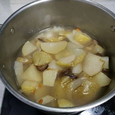 梨怎么做止咳化痰效果好 冰糖炖梨炖多久