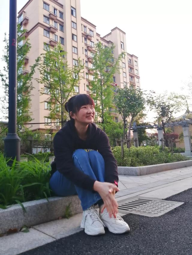 四十多岁的女人,怎么能让自己显得不像一个大妈?