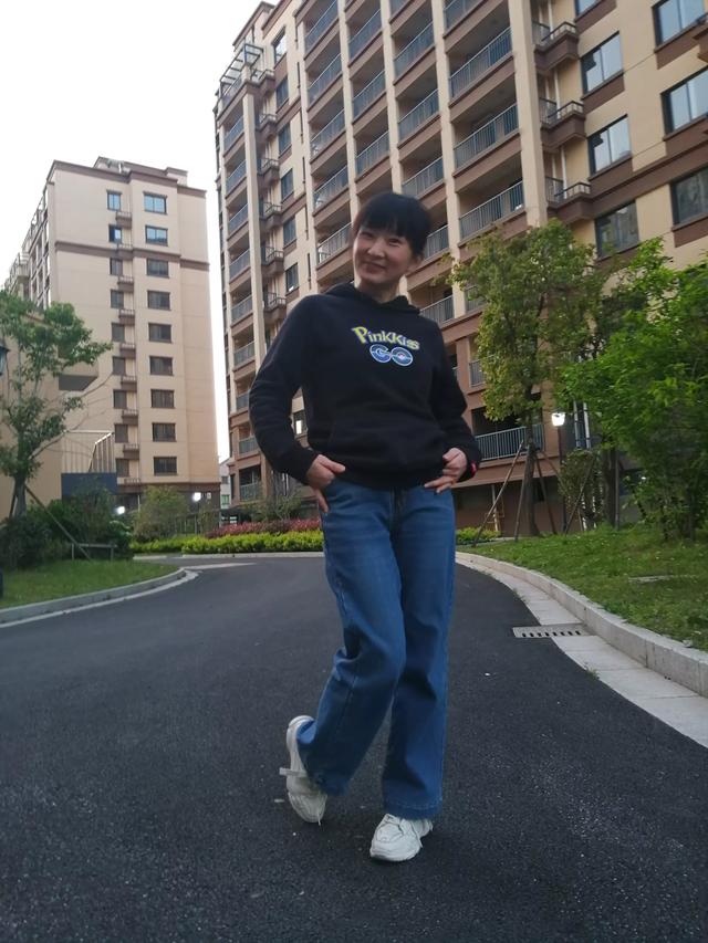 四十多岁的女人,怎么能让自己显得不像一个大妈?