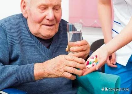 医院里好多中老年病人的陪护都是老伴,为什么儿女陪护的少见?
