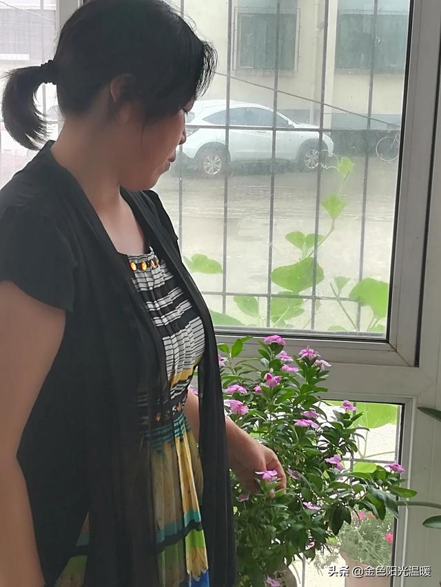 快50岁的女人了，不上班不做家务，大家认为这是命好吗？