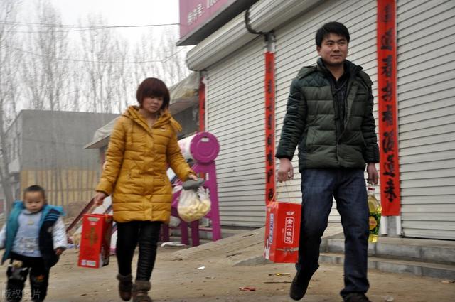 现在中老年人都反感家里来客，为什么？