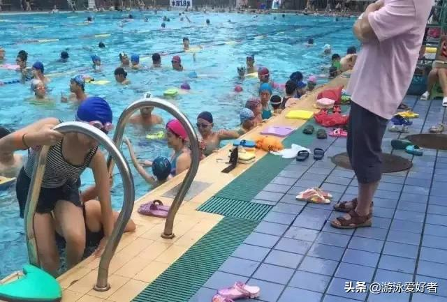 游泳池水多久换一次水 泳池多久换水