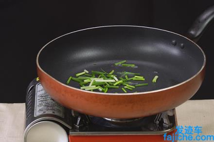 海带豆腐汤的制作方法 海带豆腐汤的做法