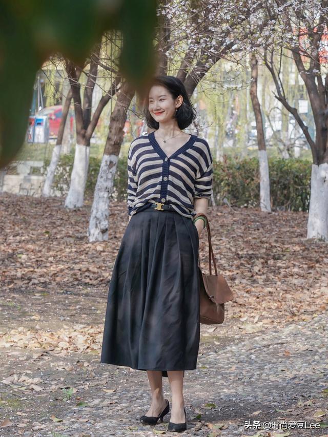苹果型(梨形)身材如何穿衣搭配?