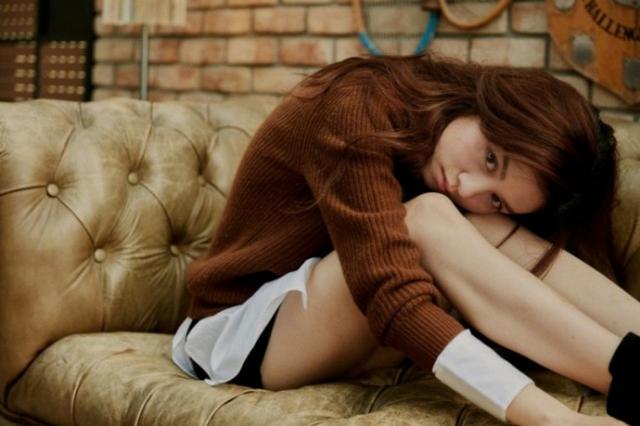 女生大衣里面都穿什么样的打底衫呢？
