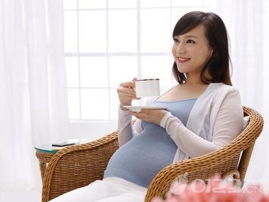孕妇过夜白开水能不能喝