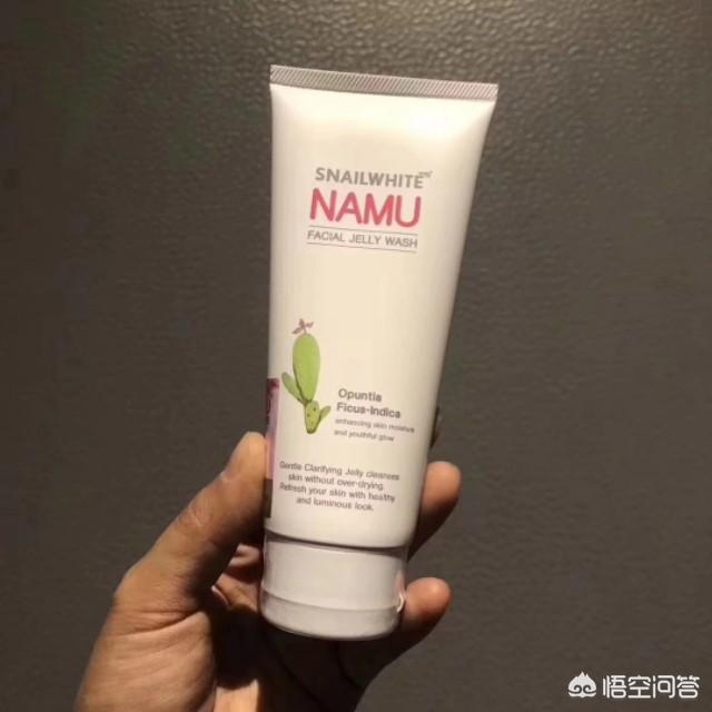 有学生党用的适合油性皮肤的护肤品吗?