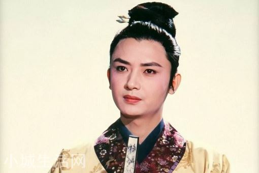 红楼梦中北静王喜欢宝玉吗？为什么喜欢贾宝玉？