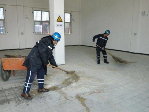 易燃易爆场所不能穿什么鞋