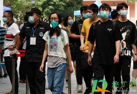 2021高考看考场的时候可以带手机吗