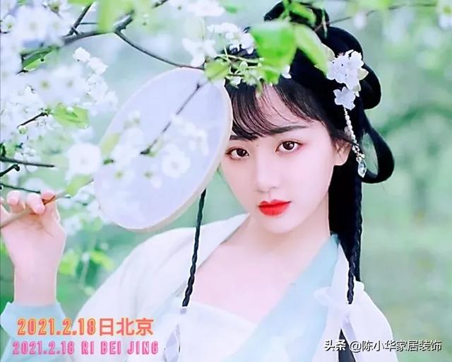 上联:花若解语还多事,下联怎么对?