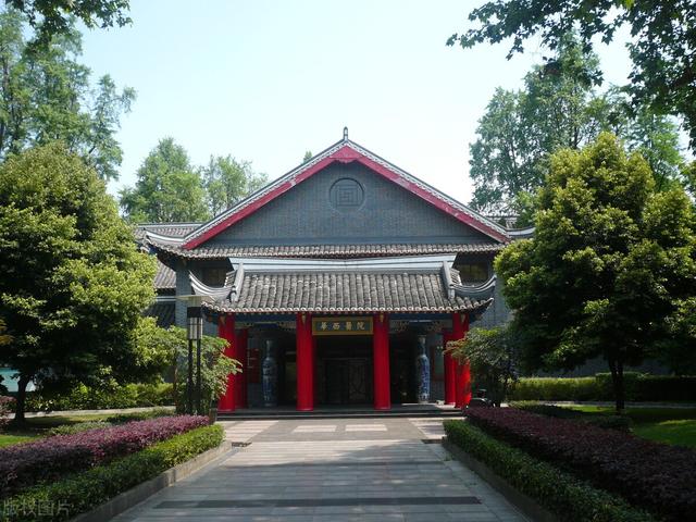 在我国西部地区的哪所医学院最好？