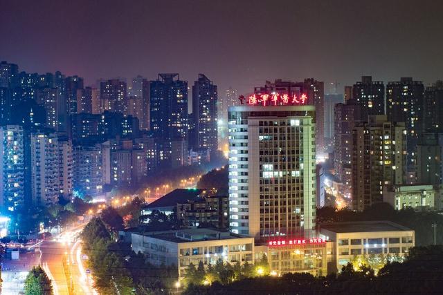 在我国西部地区的哪所医学院最好？