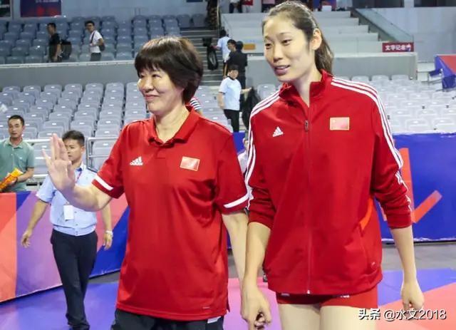 闹呢?奥运会或推迟至2032年,届时朱婷38岁,郎平咋退休?