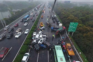 下大雨高速行车安全吗