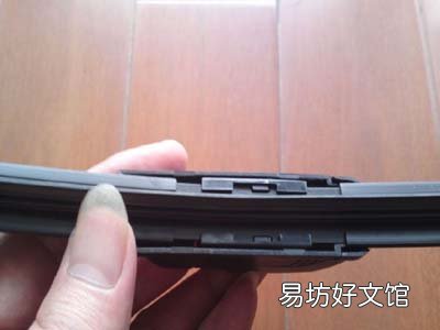 如何使用汽车后雨刷器