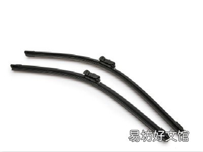 汽车雨刷器是什么材质的