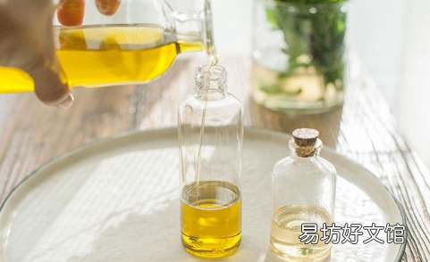 卸妆油放了一年还能用吗