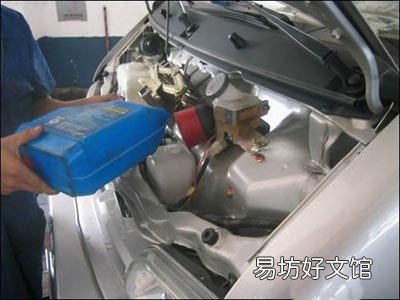 汽车防冻液的沸点是多少