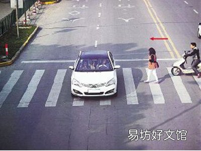 商贩非法占用人行道怎么办