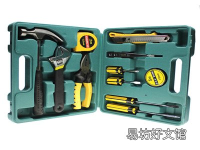 汽车工具箱内可以装哪些工具
