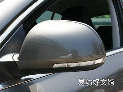 如何正确应对后视镜盲区
