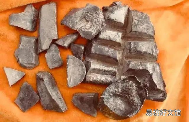 古人下完馆子，丢一锭银子就走，店家为何从不阻拦？不怕给少吗？