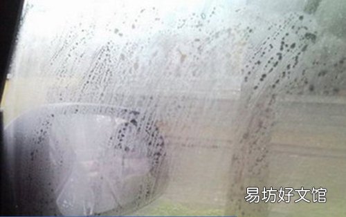 陕西大巴雨天高速侧翻致4死 雨天开车应该注意些什么