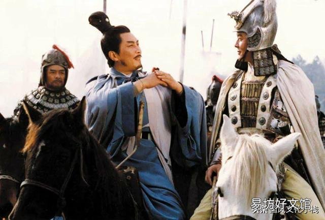 诸葛亮为什么不去辅佐曹操而是选择了刘备呢?
