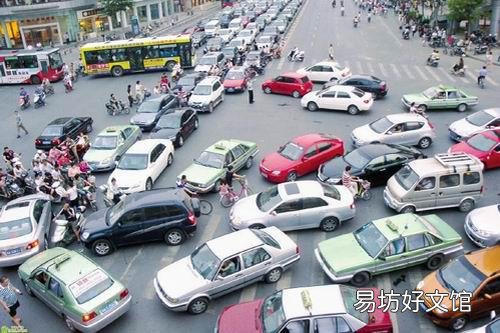 揭露十大最常见的不文明驾驶行为