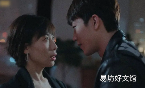 我在他乡挺好的南嘉开的什么车