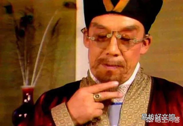 《红楼梦》中王熙凤死后按规矩被贾琏扶正的人是秋桐还是平儿?为什么?