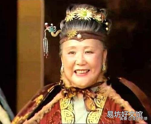贾珍作为族长，能用家法处罚贾母吗，为何？都说族长有至高无上权力？
