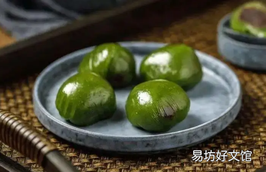 青团怎么挑选 青团有浅绿色的气泡是变质吗