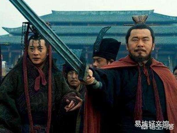曹操殺呂伯奢說寧可我負天下人，休叫天下人負我，你有什么感觸？