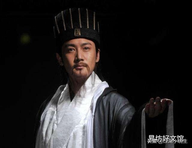 诸葛亮没出山之前从没有带过兵打过仗,为什么一出山就能打胜仗?