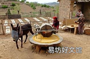 下联：意思意思小意思，上联是什么？
