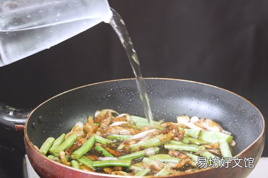 豆角焖面的制作方法 焖面的做法