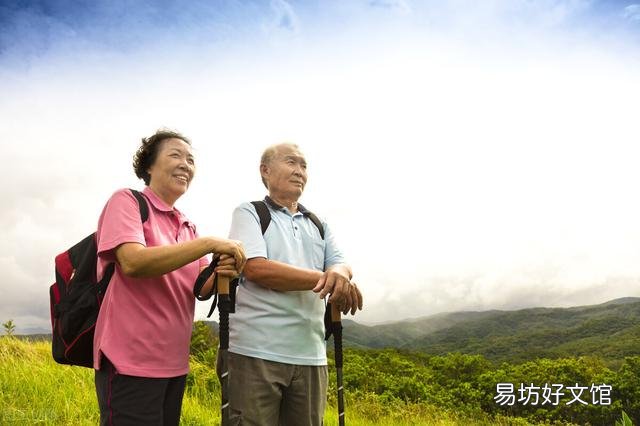 单身老人,找个老伴好,还是孤独自己过好?