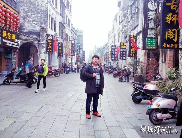 把你小时候的第一张照片和现在的照片分享出来,让我们一起品味?