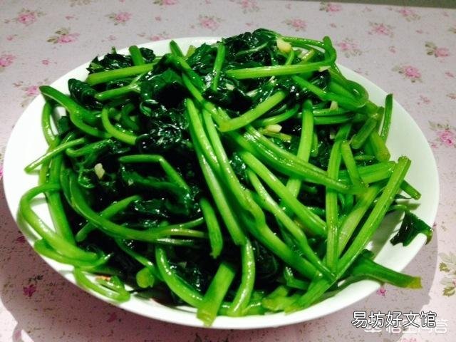 规模种植红薯。如果要收获红薯了。上面的红薯秧怎么办?