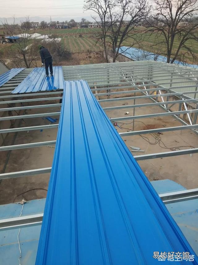 农村自建房楼顶开裂漏水用什么补好一点?