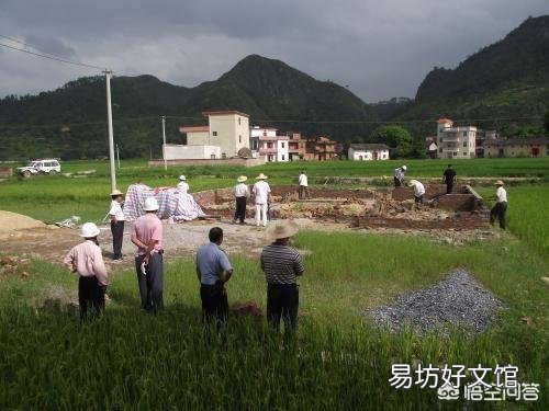 村里有权拆除村民正在居住的老房吗?