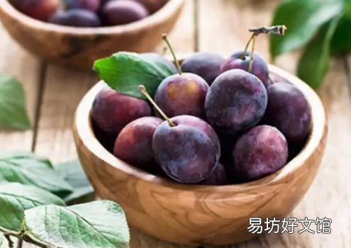 西梅怎么保存不会坏 一盒西梅坏了2个其他没坏的还能吃吗