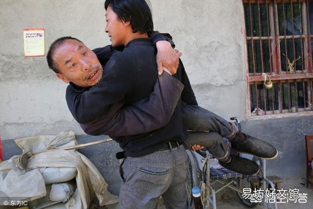 老辈子留下的话,爹死穿孝两年半,娘死穿孝整三年。知道为什么吗?
