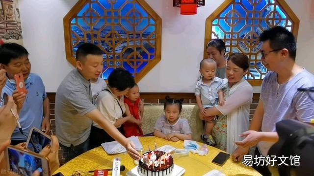 生母撤诉，杜妈离婚，这些瓜太大，网民如何消受？
