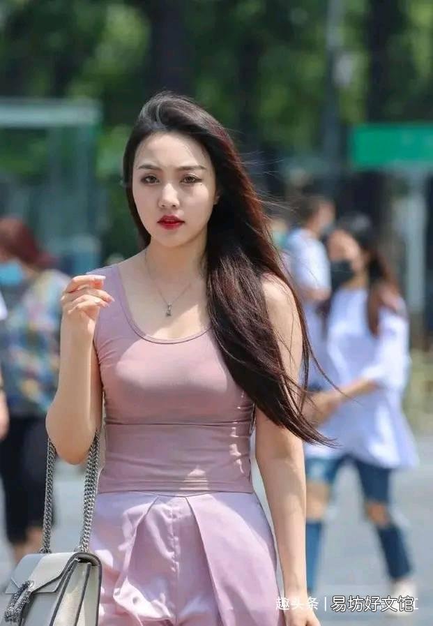 上联:春风满面精神好,下联怎么对?